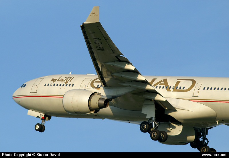 30 A330 Etihad Airways.jpg